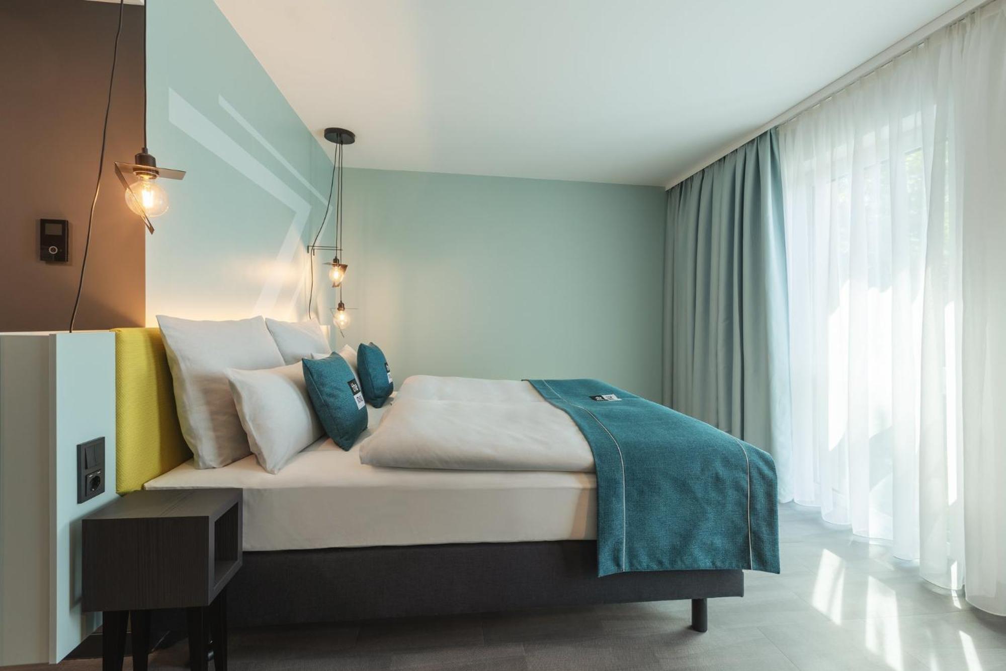 - The Niu, Seven Ost By Ihg Hotel Düsseldorf